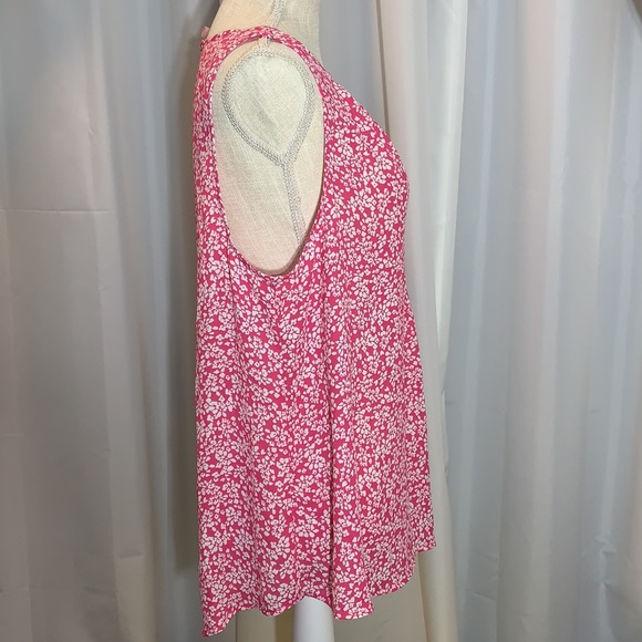 NWOT! Candies Floral Tank Top - Picture 9 of 10